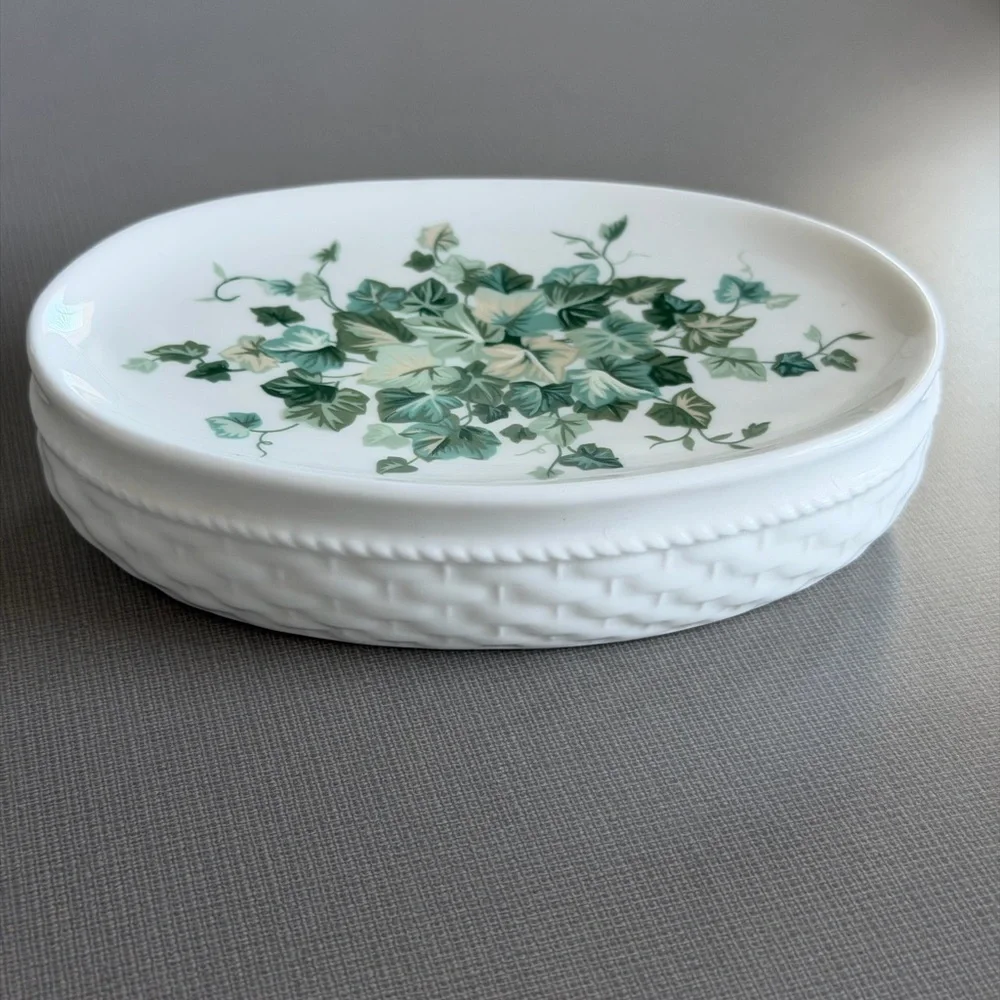 Vintage Andre Richard Ivy Arbor White Ceramic Bar Soap & Trinket Dish Holder